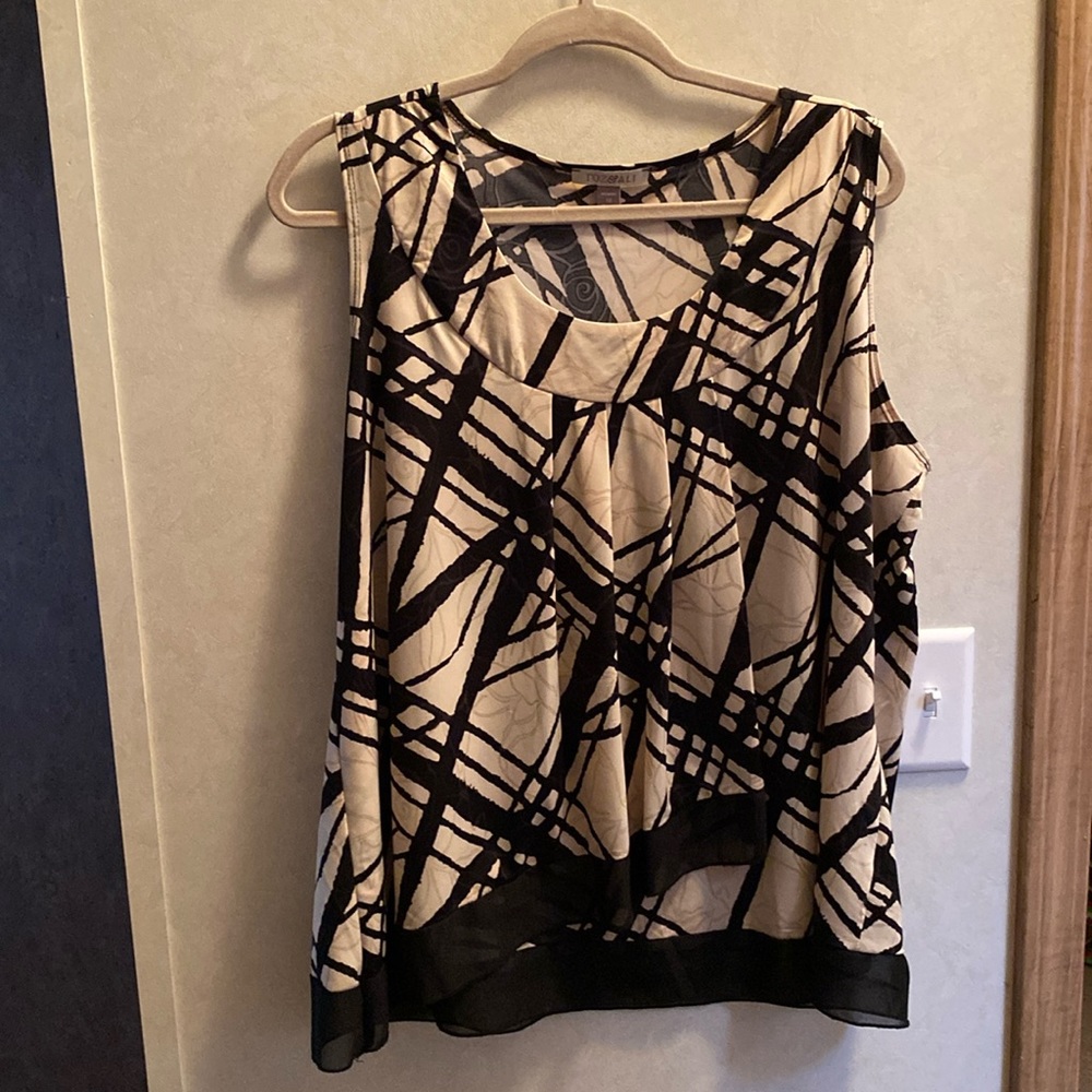 Sleeves tank top
